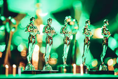 Palkintopystit odottamassa yrityksen vuosittaisia henkilökunnan palkitsemisia